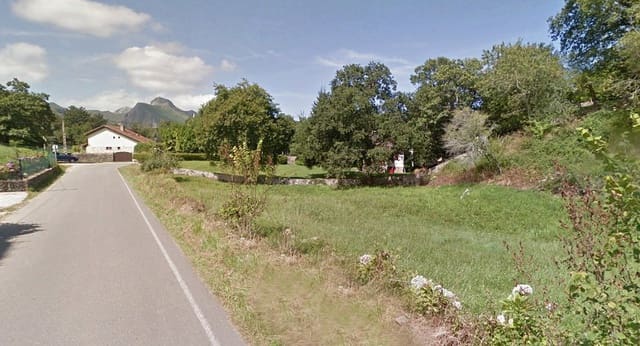 Teren niezagospodarowany na sprzedaż w Llanes - 180 000 € (Ref: 9443454)