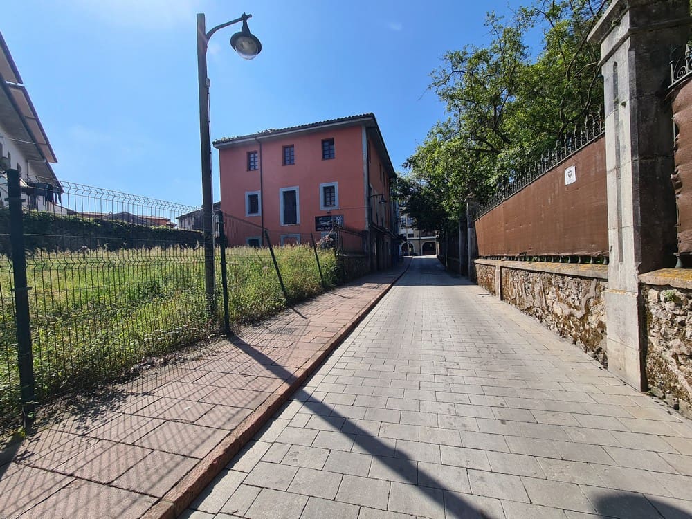 Commercial for sale in Llanes - € 465,000 (Ref: 9443455)