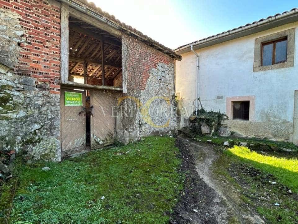 3 bedroom Townhouse for sale in Llanes - € 139,000 (Ref: 9443460)