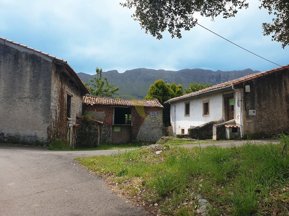 3 bedroom Townhouse for sale in Llanes - € 139,000 (Ref: 9443460)