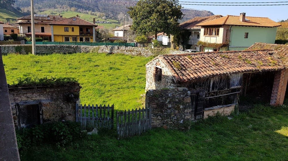 4 bedroom Townhouse for sale in Llanes - € 260,000 (Ref: 9443462)