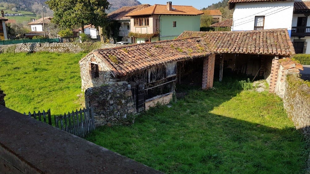 4 bedroom Townhouse for sale in Llanes - € 260,000 (Ref: 9443462)