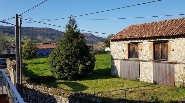 4 bedroom Townhouse for sale in Llanes - € 260,000 (Ref: 9443462)