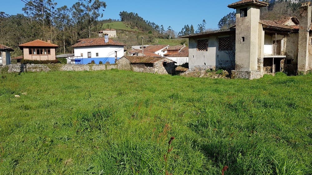 4 bedroom Townhouse for sale in Llanes - € 260,000 (Ref: 9443462)