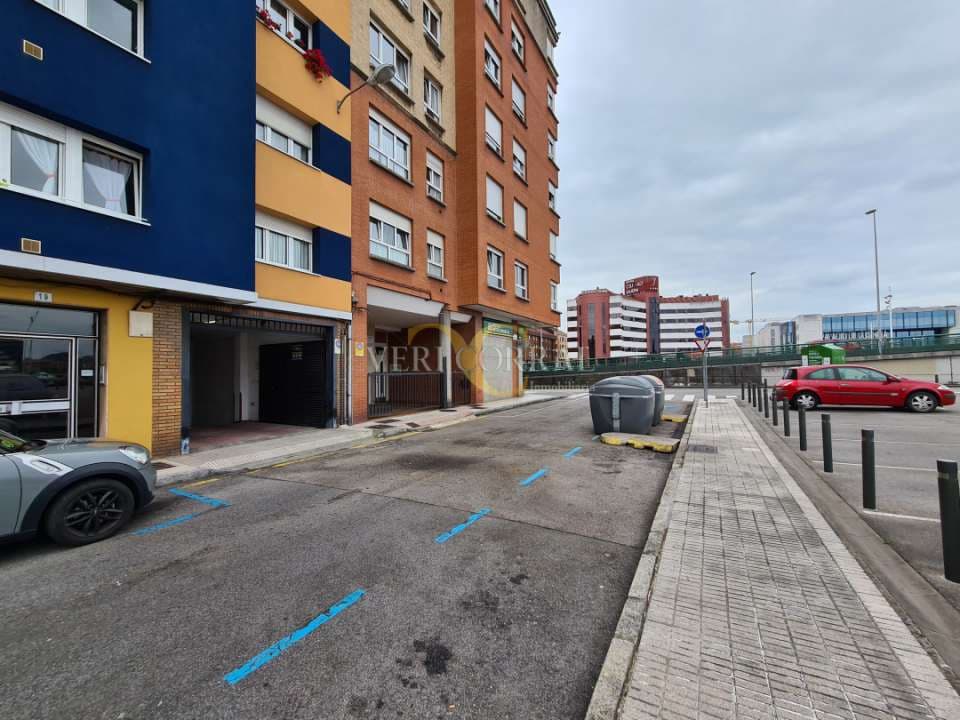 Garaje en Gijón en venta - 17.500 € (Ref: 9443466)