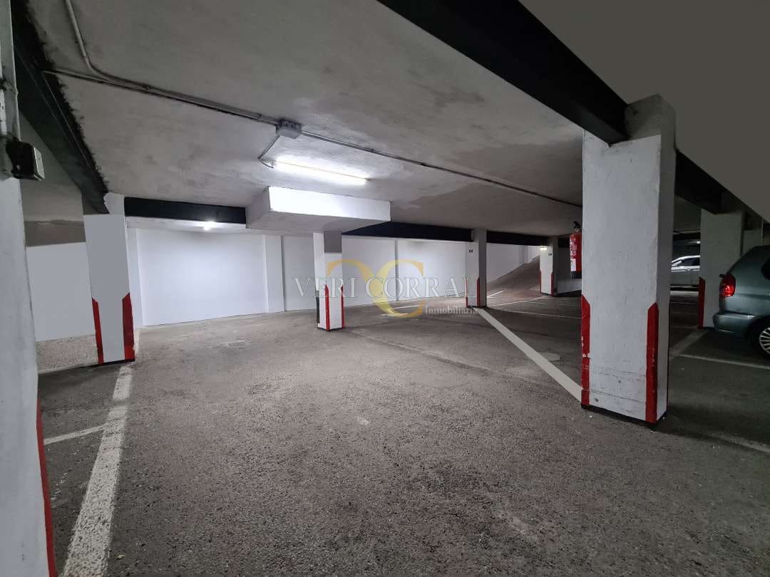 Garaje en Gijón en venta - 17.500 € (Ref: 9443466)