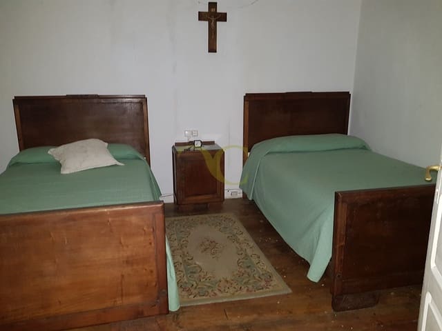 7 bedroom Townhouse for sale in Cimiano, Peñamellera Baja - € 135,000 (Ref: 9443470)