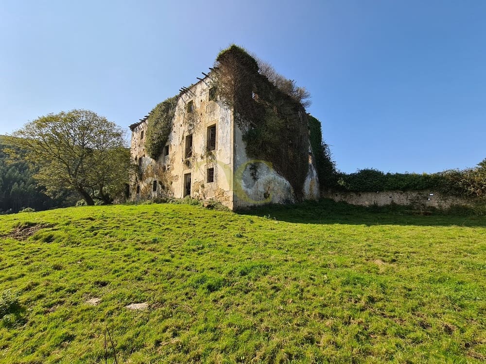 20 bedroom Townhouse for sale in Ribadedeva - € 800,000 (Ref: 9443471)