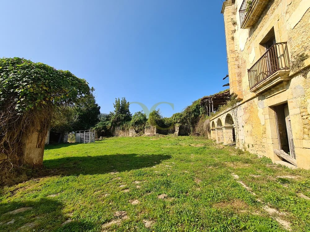 20 bedroom Townhouse for sale in Ribadedeva - € 800,000 (Ref: 9443471)