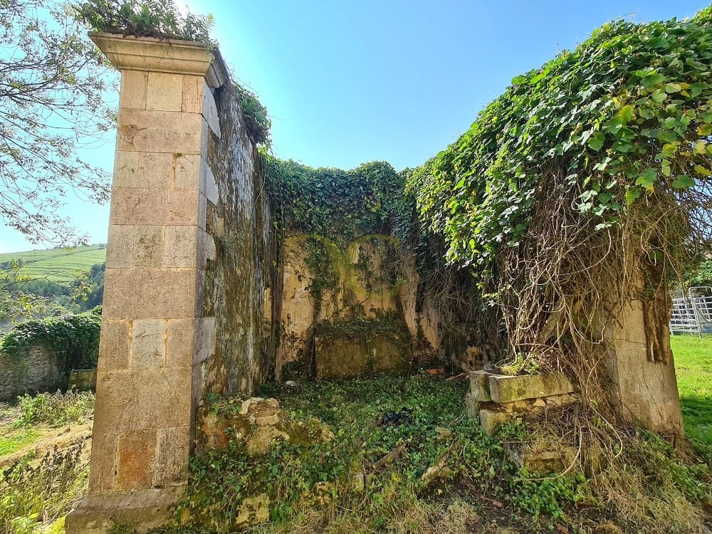 20 bedroom Townhouse for sale in Ribadedeva - € 800,000 (Ref: 9443471)