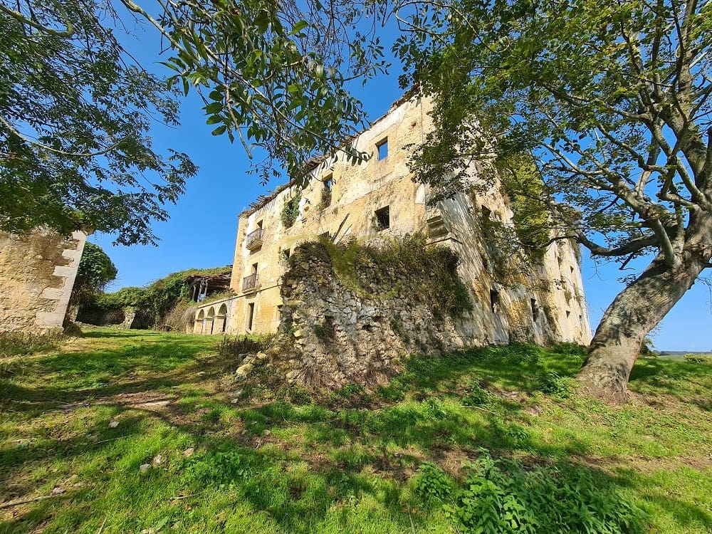 20 bedroom Townhouse for sale in Ribadedeva - € 800,000 (Ref: 9443471)