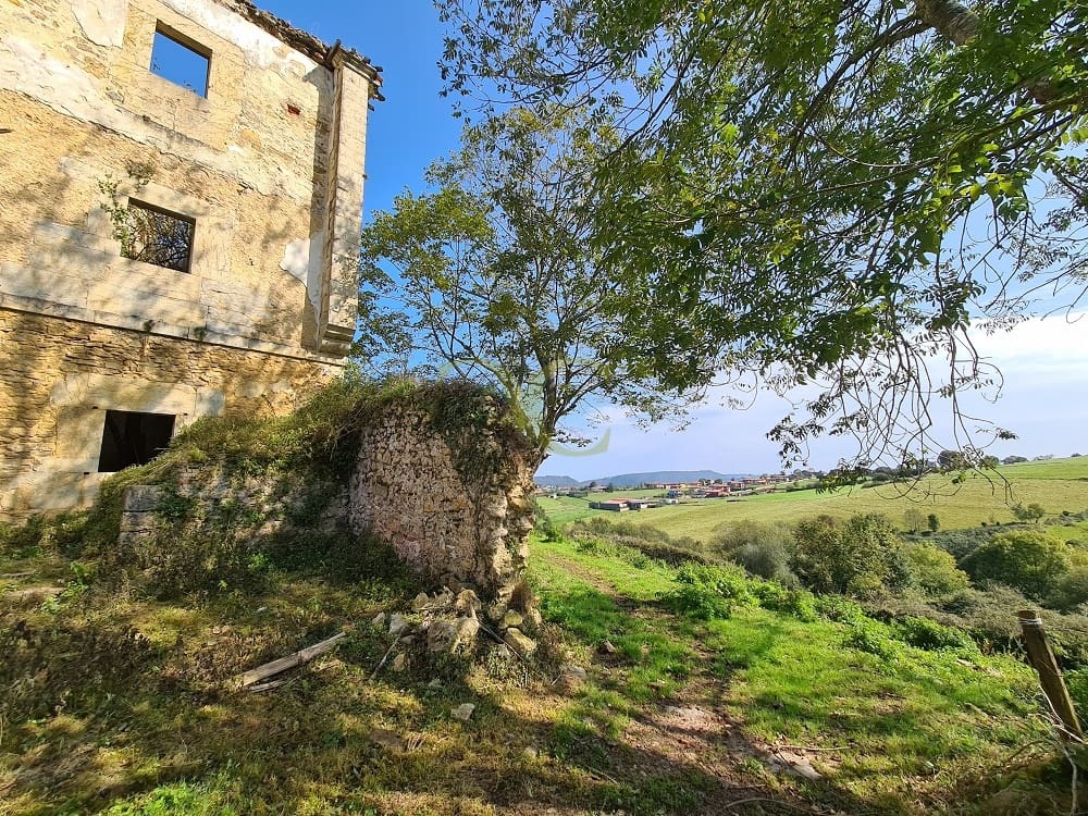 20 bedroom Townhouse for sale in Ribadedeva - € 800,000 (Ref: 9443471)