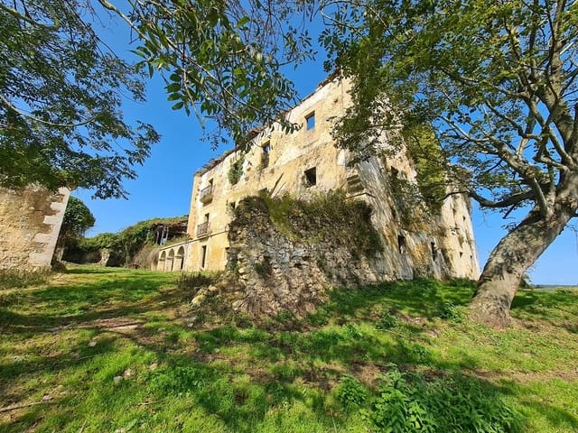 20 bedroom Townhouse for sale in Ribadedeva - € 800,000 (Ref: 9443471)