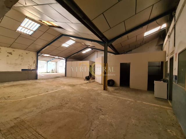 Gewerbe zu verkaufen in Llanes - 600.000 € (Ref: 9443472)