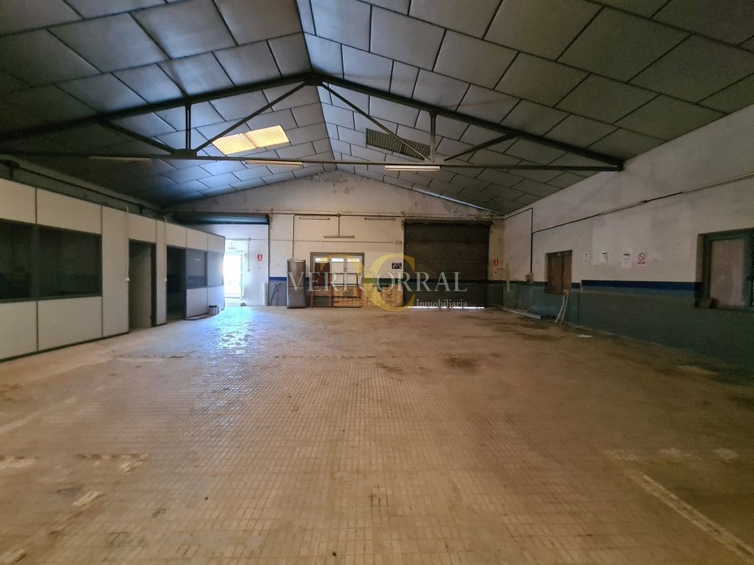 Gewerbe zu verkaufen in Llanes - 600.000 € (Ref: 9443472)