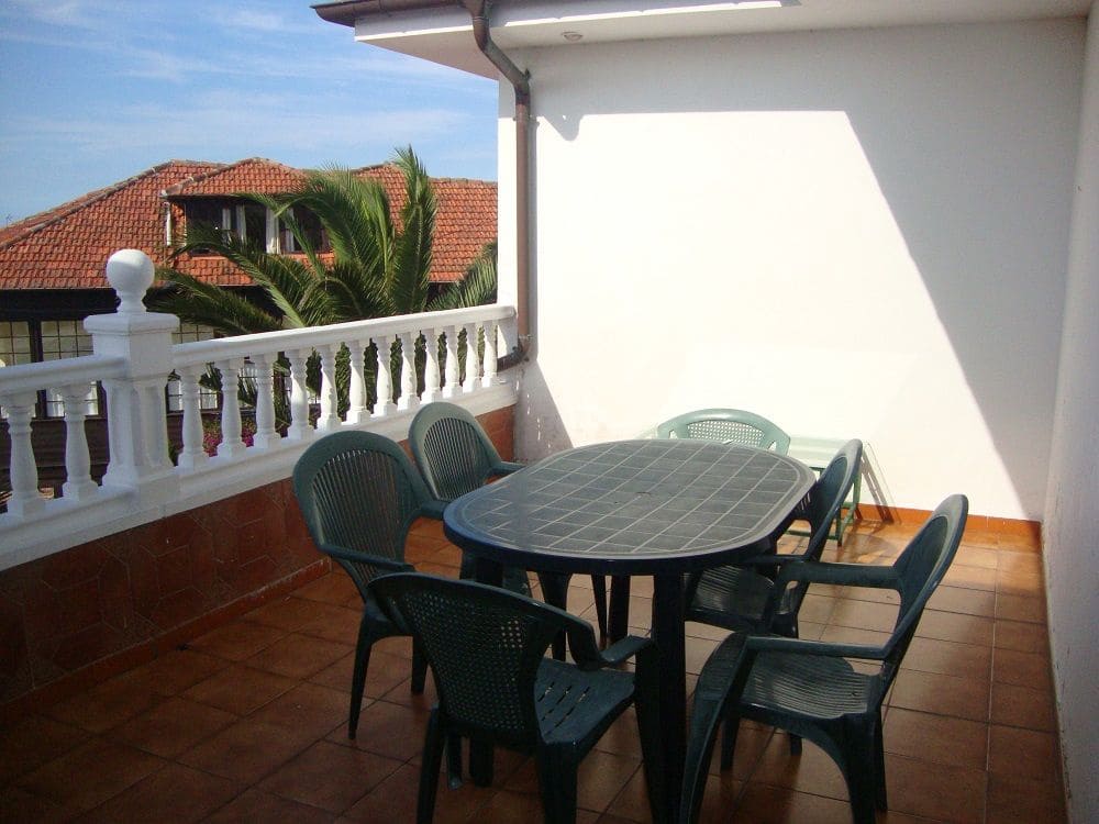 6 bedroom Townhouse for sale in Llanes - € 3,000,000 (Ref: 9443476)