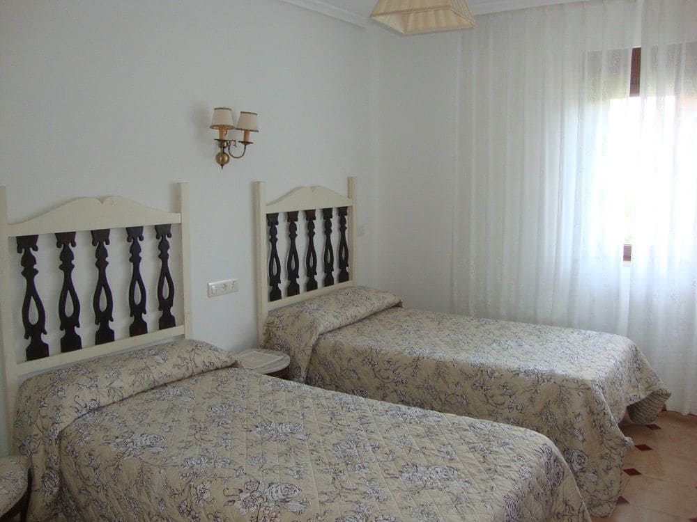 6 bedroom Townhouse for sale in Llanes - € 3,000,000 (Ref: 9443476)