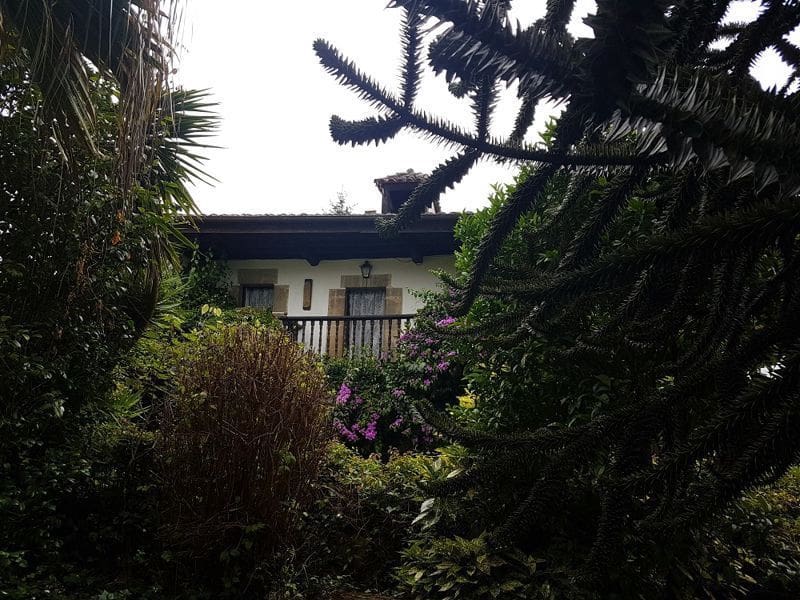 Casa de 8 habitaciones en Llanes en venta - 1.600.000 € (Ref: 9443477)