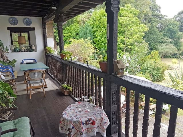 Casa de 8 habitaciones en Llanes en venta - 1.600.000 € (Ref: 9443477)