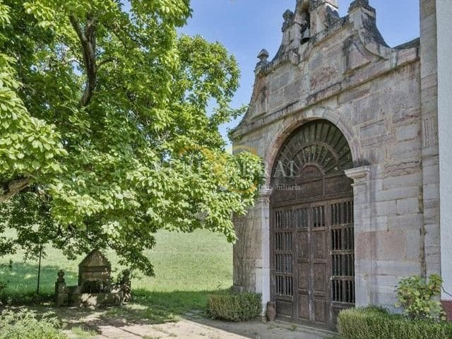 8 bedroom Townhouse for sale in Grado - € 1,700,000 (Ref: 9443478)