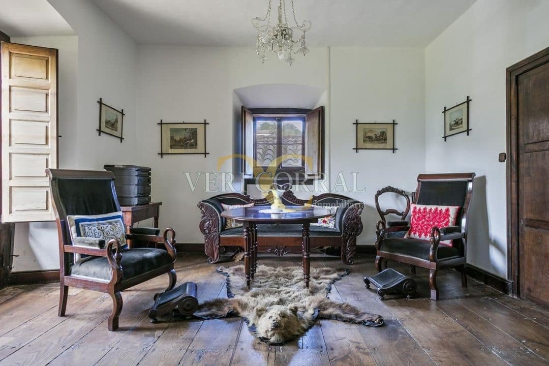 8 bedroom Townhouse for sale in Grado - € 1,700,000 (Ref: 9443478)