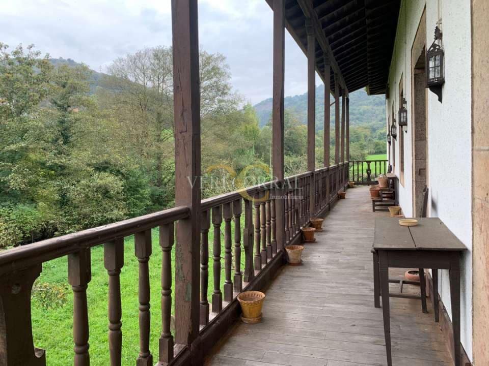 8 bedroom Townhouse for sale in Grado - € 1,700,000 (Ref: 9443478)