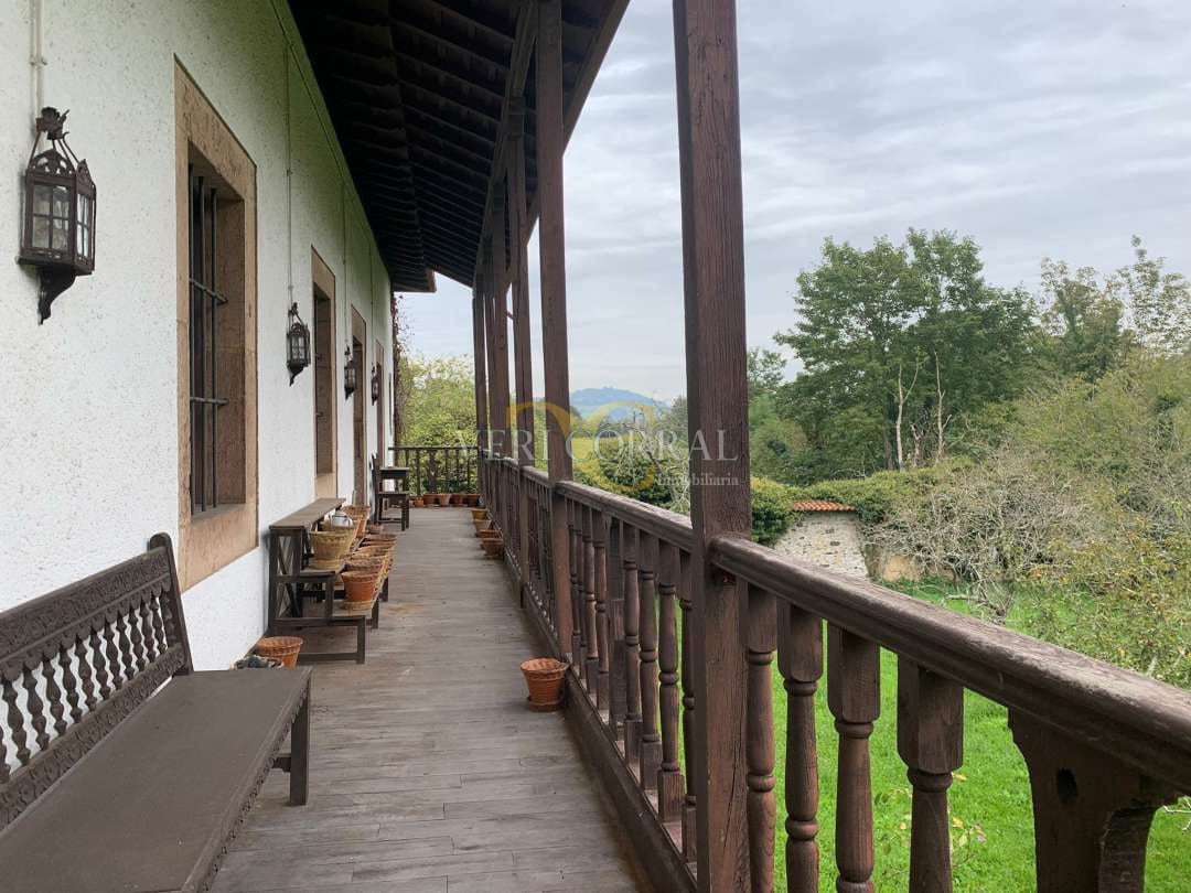 8 bedroom Townhouse for sale in Grado - € 1,700,000 (Ref: 9443478)