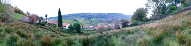 8 soveværelse Byhus til salg i Tresgrandas, Llanes - € 150.000 (Ref: 9443479)