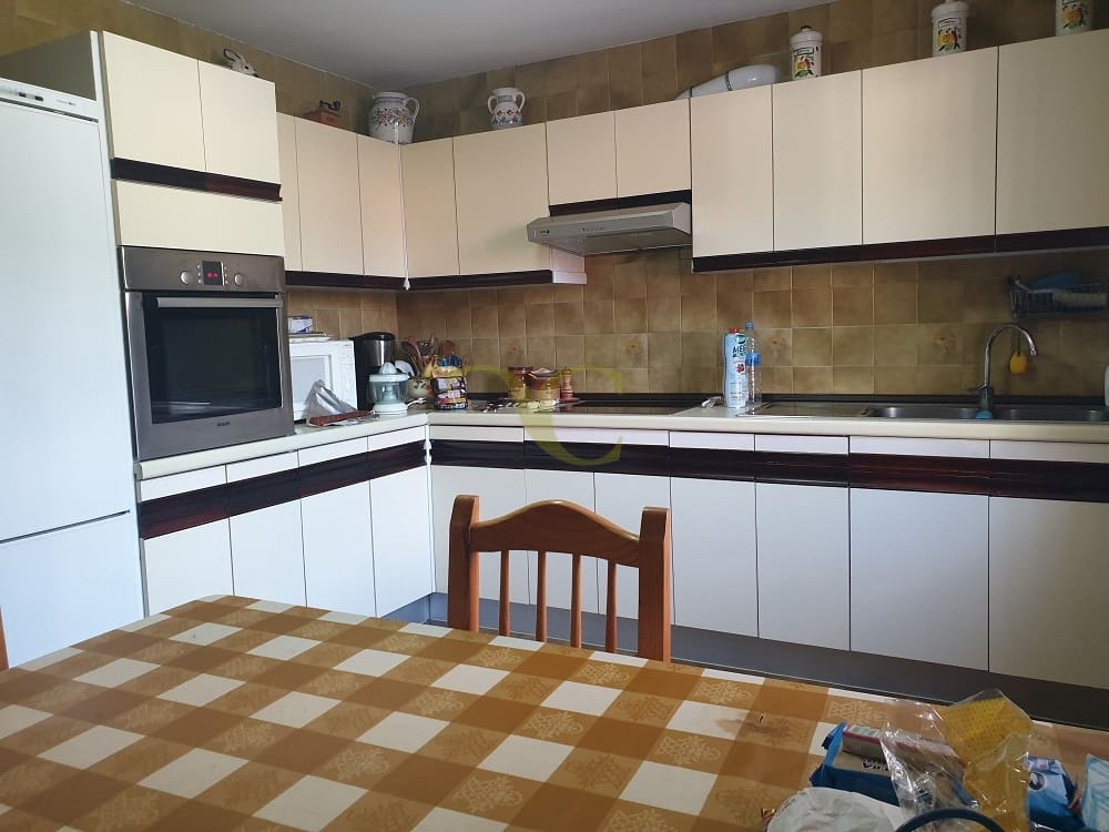 6 bedroom Townhouse for sale in Cabrales - € 260,000 (Ref: 9443481)