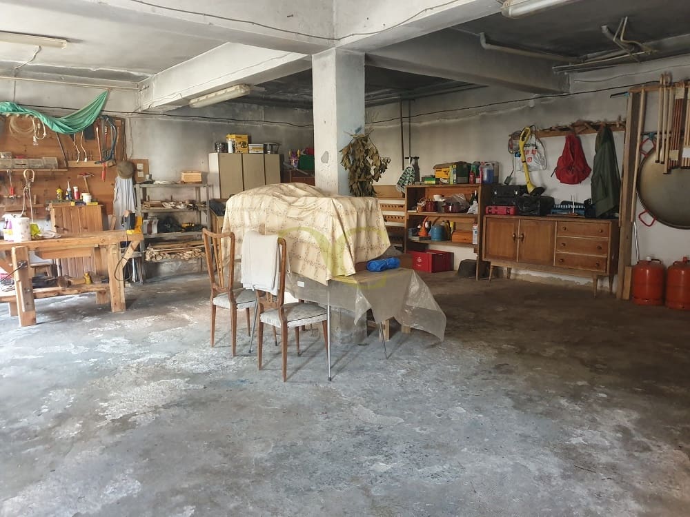 6 bedroom Townhouse for sale in Cabrales - € 260,000 (Ref: 9443481)