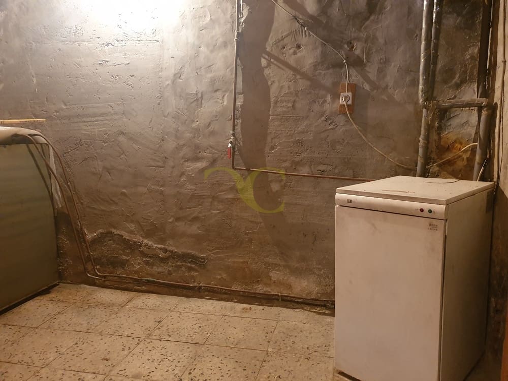 6 bedroom Townhouse for sale in Cabrales - € 260,000 (Ref: 9443481)