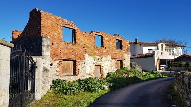 Undeveloped Land for sale in Llanes - € 73,000 (Ref: 9443482)