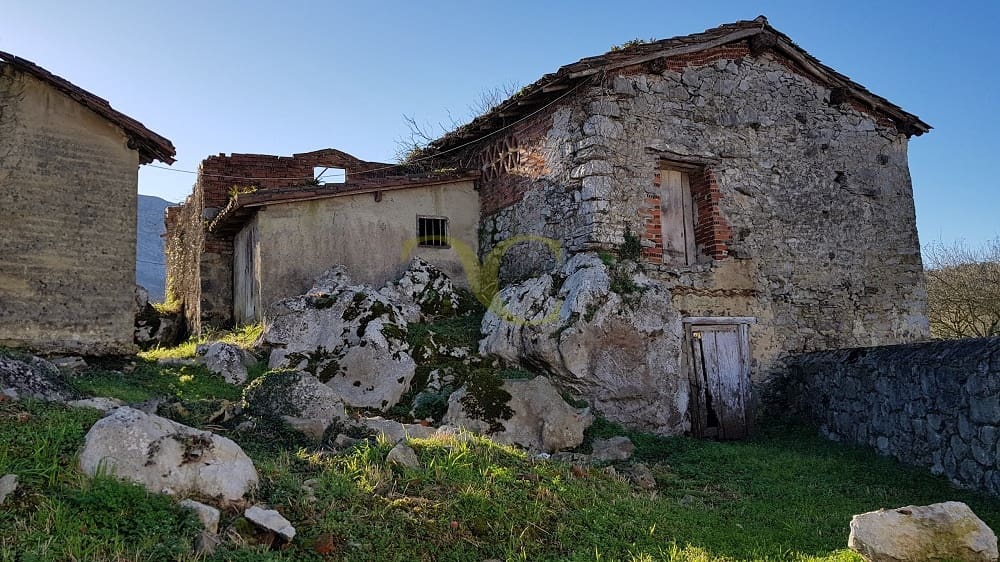 Undeveloped Land for sale in Llanes - € 73,000 (Ref: 9443482)