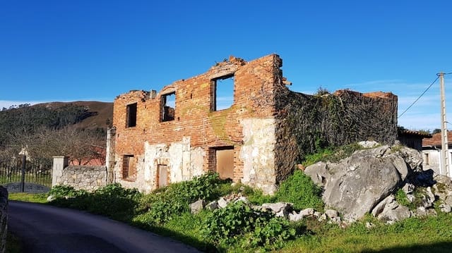 Undeveloped Land for sale in Llanes - € 73,000 (Ref: 9443482)