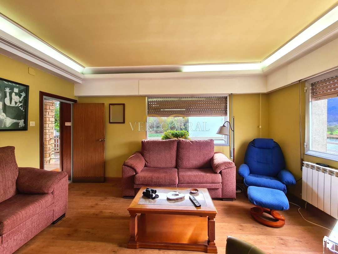 5 bedroom Townhouse for sale in Ribadesella - € 420,000 (Ref: 9443487)