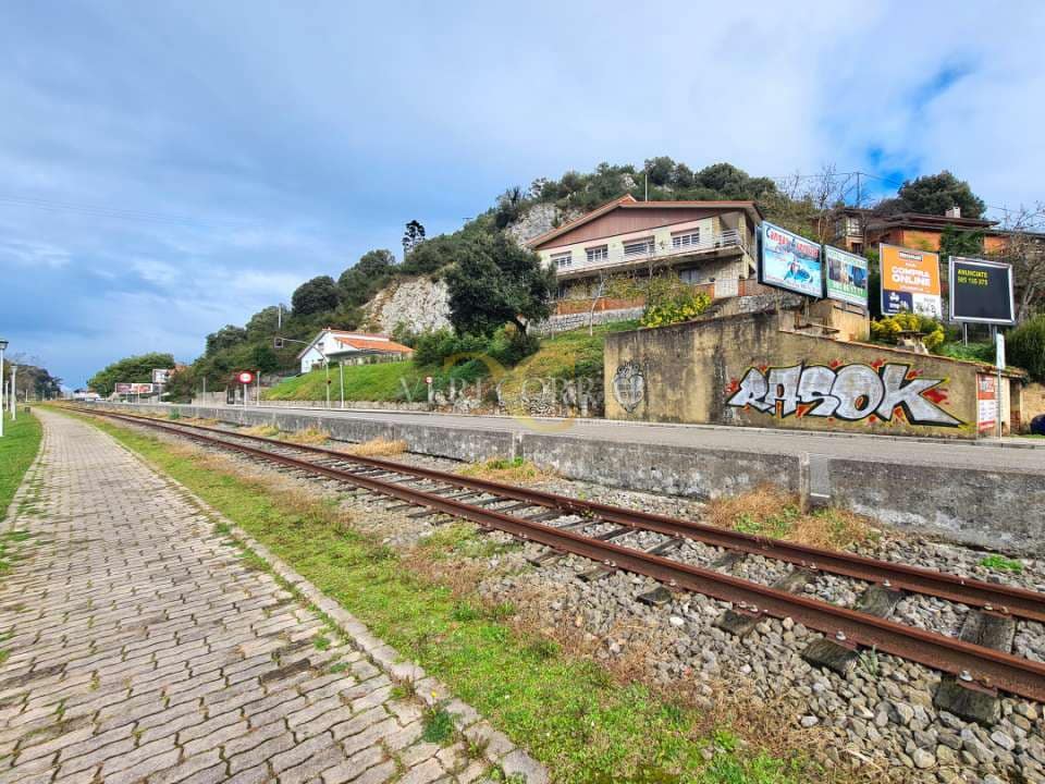 5 bedroom Townhouse for sale in Ribadesella - € 420,000 (Ref: 9443487)