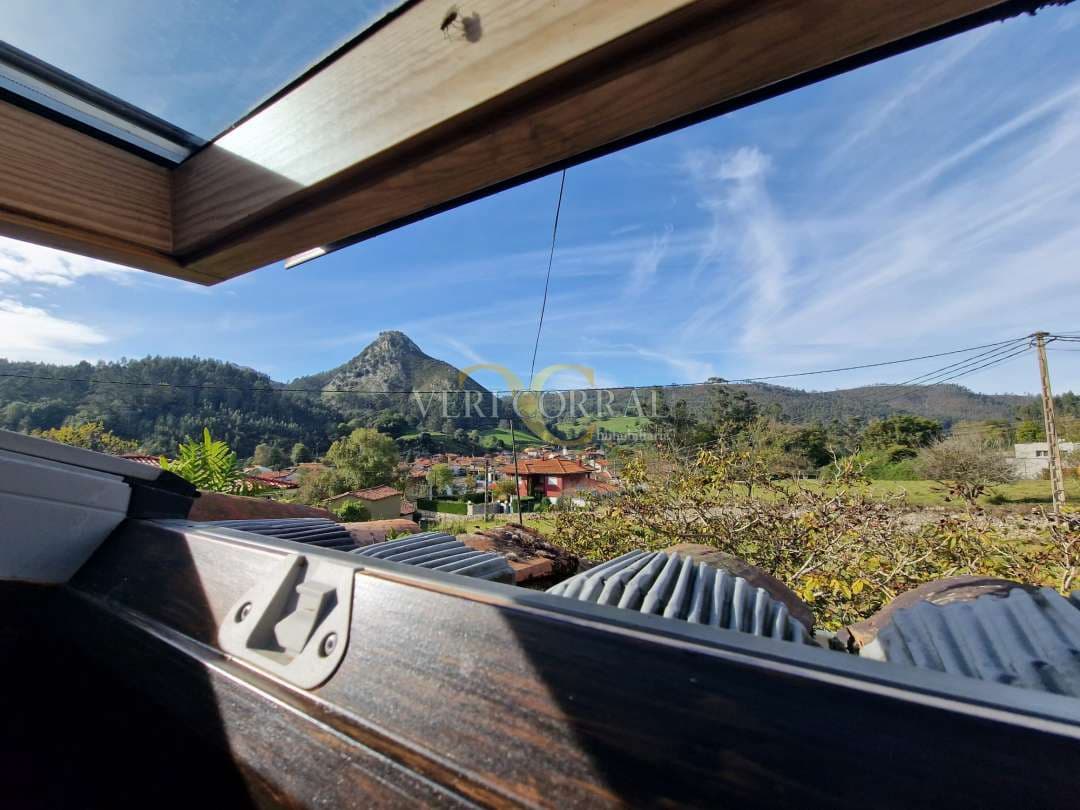 5 bedroom Townhouse for sale in Llanes - € 975,000 (Ref: 9443490)