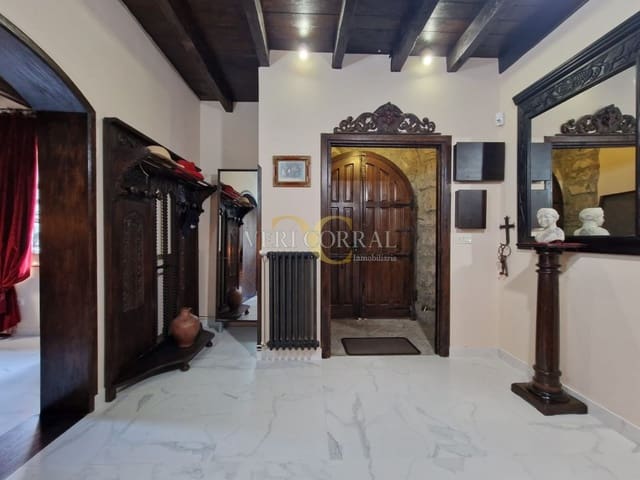 5 bedroom Townhouse for sale in Llanes - € 975,000 (Ref: 9443490)