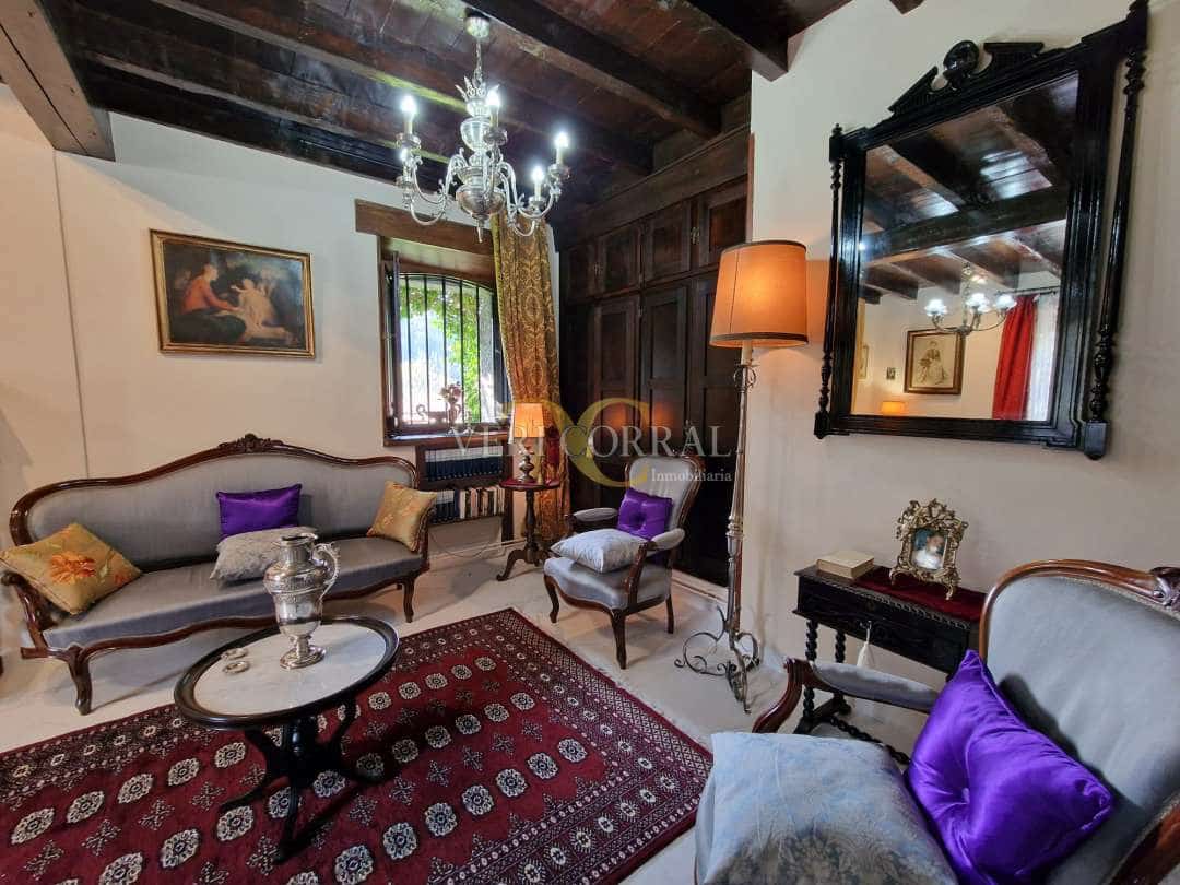 5 bedroom Townhouse for sale in Llanes - € 975,000 (Ref: 9443490)