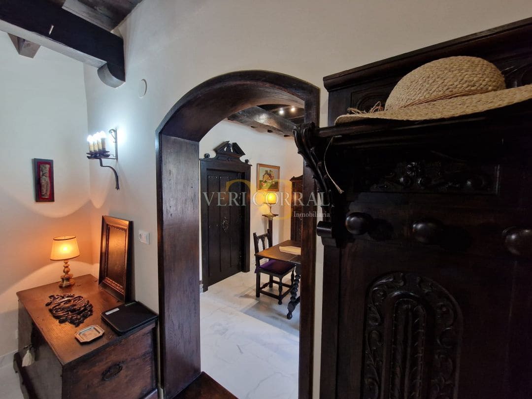 5 bedroom Townhouse for sale in Llanes - € 975,000 (Ref: 9443490)