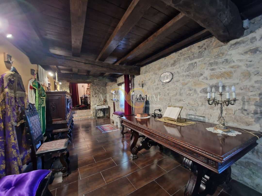 5 bedroom Townhouse for sale in Llanes - € 975,000 (Ref: 9443490)