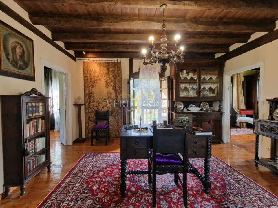 5 bedroom Townhouse for sale in Llanes - € 975,000 (Ref: 9443490)