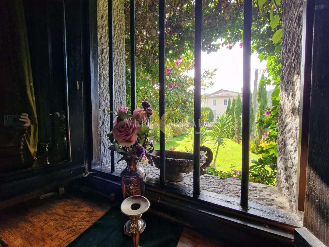 5 bedroom Townhouse for sale in Llanes - € 975,000 (Ref: 9443490)