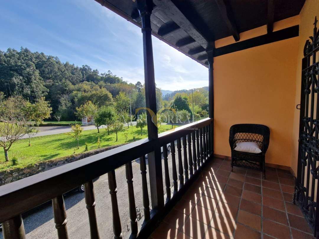 5 bedroom Townhouse for sale in Llanes - € 975,000 (Ref: 9443490)