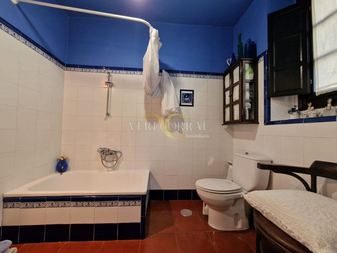 5 bedroom Townhouse for sale in Llanes - € 975,000 (Ref: 9443490)