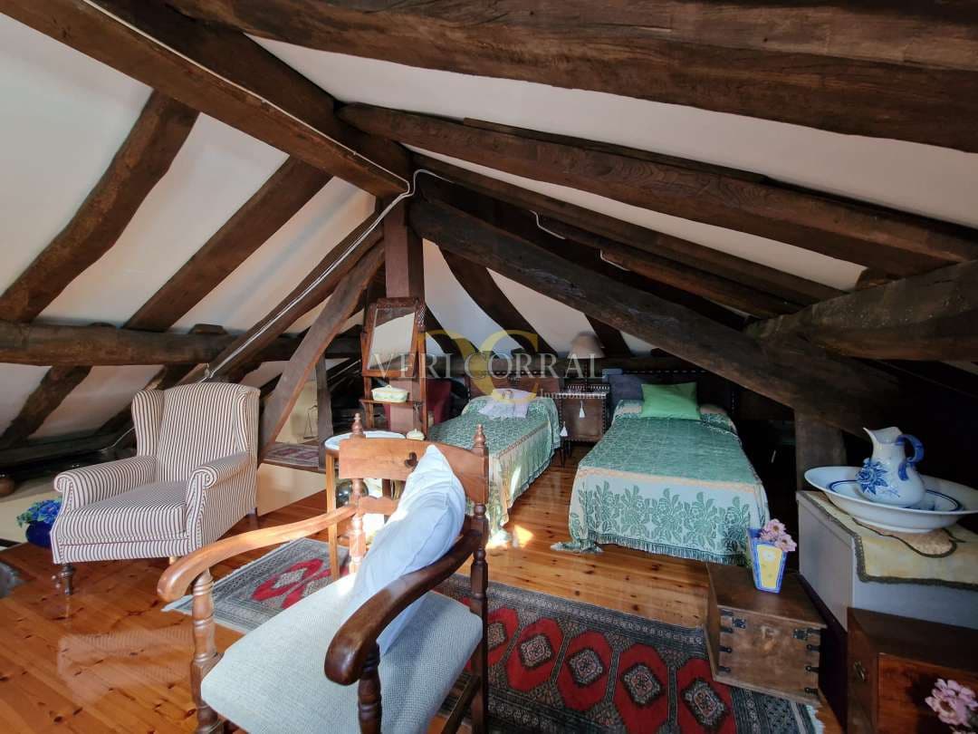 5 bedroom Townhouse for sale in Llanes - € 975,000 (Ref: 9443490)