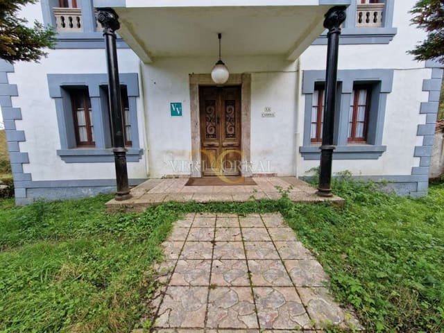 9 bedroom Townhouse for sale in Llanes - € 460,000 (Ref: 9443491)