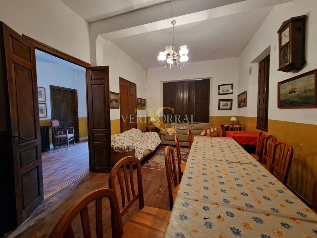 9 bedroom Townhouse for sale in Llanes - € 460,000 (Ref: 9443491)