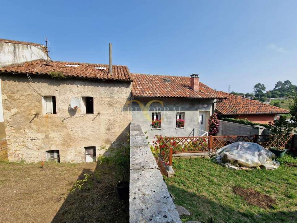 4 soverom Kjedet enebolig til salgs i Ribadesella - € 100 000 (Ref: 9443492)