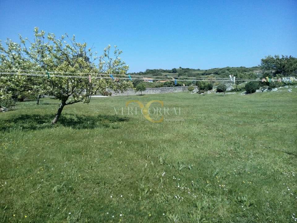 5 bedroom Townhouse for sale in Llanes - € 1,500,000 (Ref: 9443497)